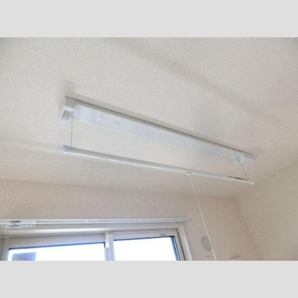 フリージア ヒルズ205号室 室内物干し