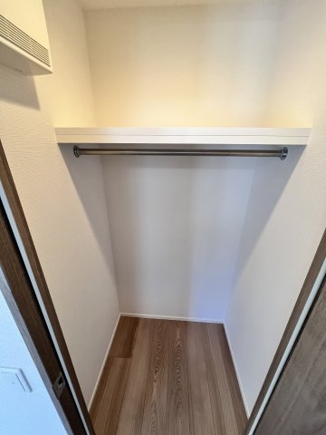 びゅうリエット横浜平沼402号室 洋室　WIC　※現況優先