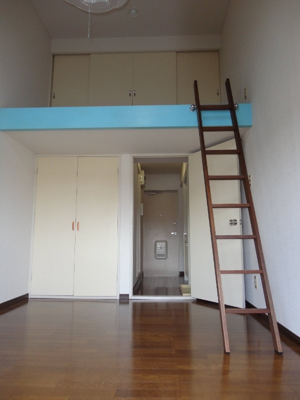 アーバン高島平A リビング