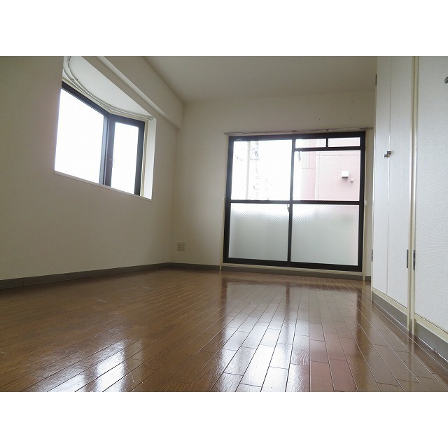 ウィンベルコーラス亀有0202号室 リビング