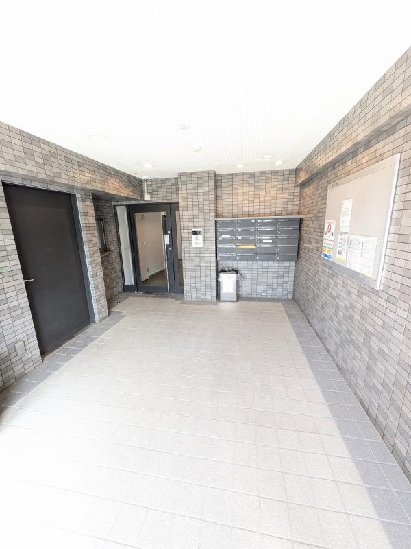 プラティーク馬事公苑(E-180)4階 エントランス