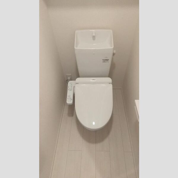 セレスティア瑞江Ⅱ102号室 温水洗浄暖房便座