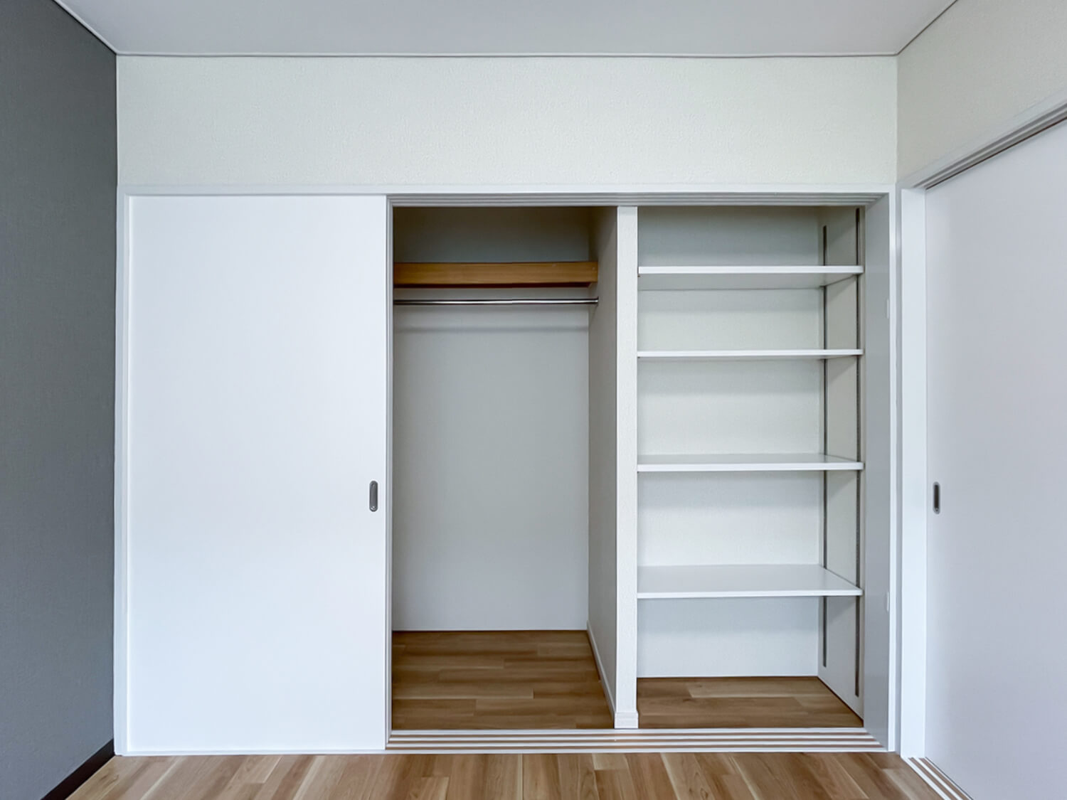 高稲荷ハイツ201号室 収納