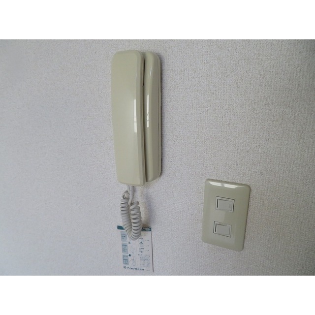 ＬＵＭＩＥＬＥ　Ｓ・ＫⅡ0203号室 インターホン受話器