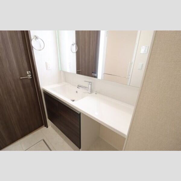 ルボワ　エスト 洗髪洗面化粧台