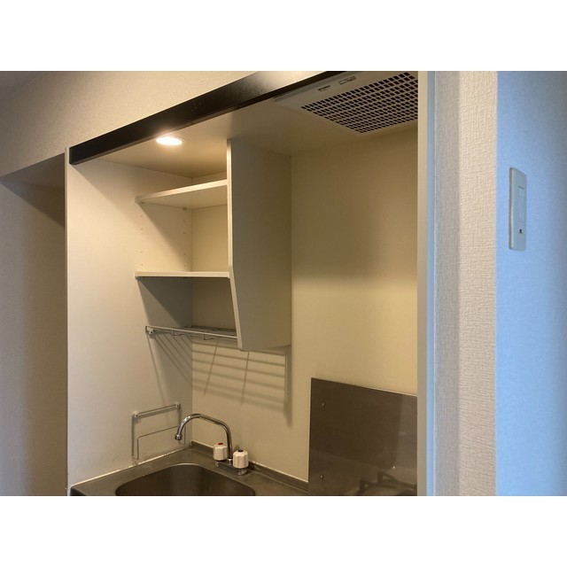 フェリシティ205号室 ミニキッチン・収納