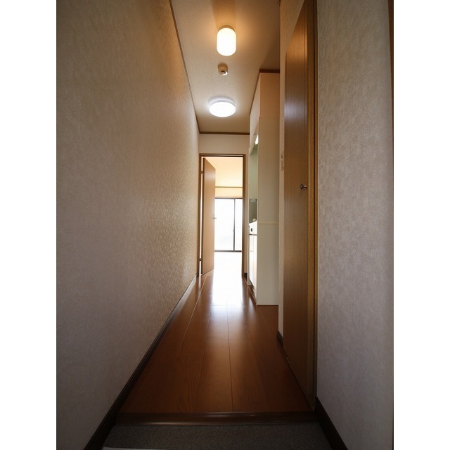 アムール 日進106号室 玄関