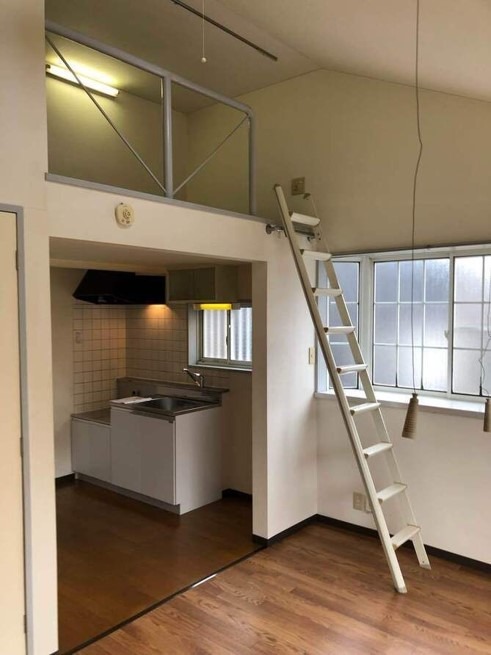 鶴沢コーポA号棟2階 内観