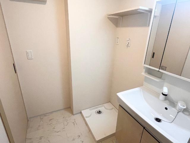 ｃａｓａ　ｓｅｒｅｎａ（カーサ　セレーナ）102号室 洗濯機置場