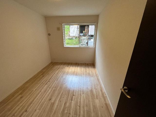 エクセレントヒルズ 北側洋室