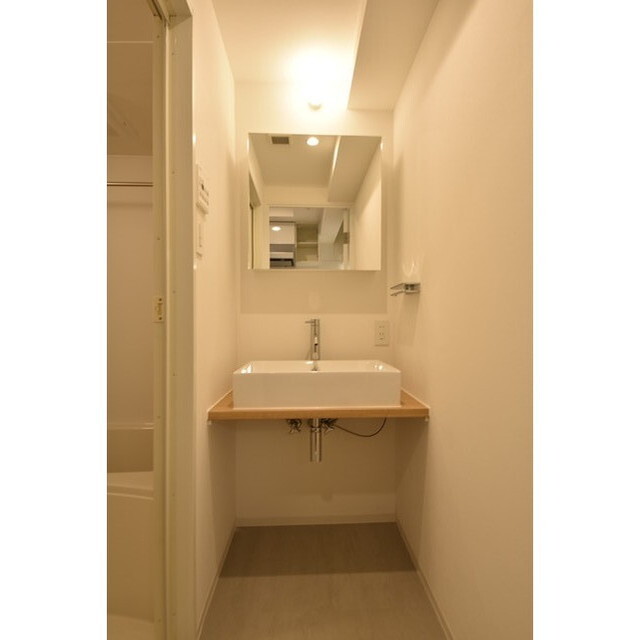 グランパセオ代々木上原0101号室 内観