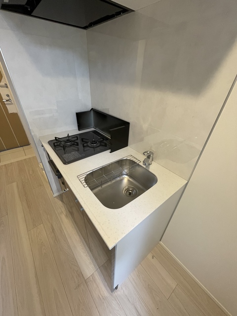 ガーラ・アヴェニュー東大島14階 コンパクトなキッチンで掃除もラクラク