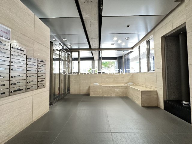 菱和パレス駒沢大学駅前1階 エントランスロビー