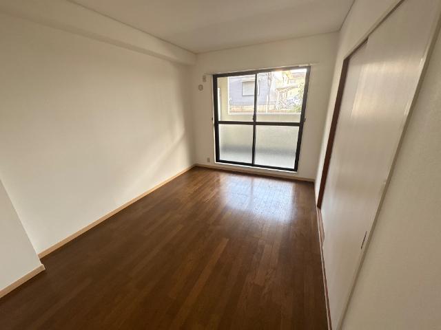 ロイヤルメゾン高森103号室 室内