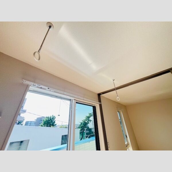 D'Bless湘南辻堂302号室 室内物干し