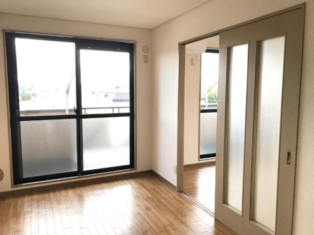 サザンフィールド305号室 室内