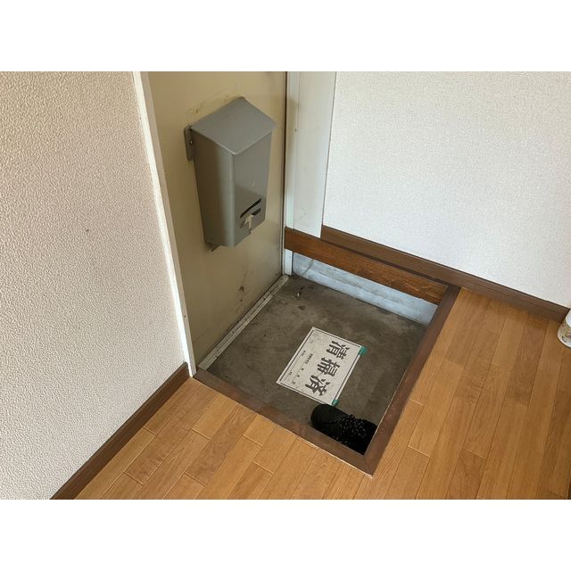 シャトー青葉 玄関