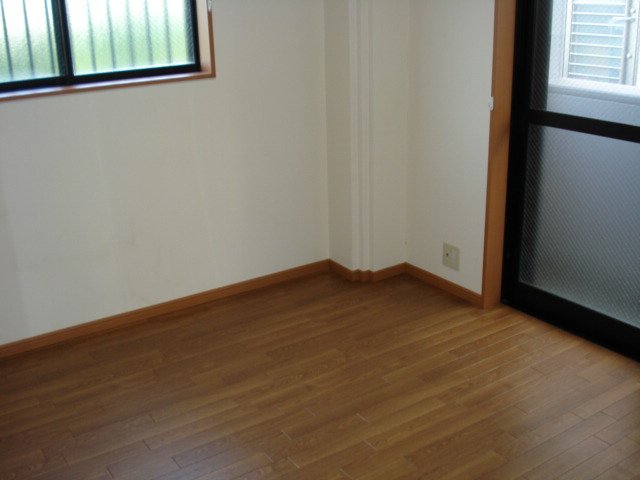 カーサ・アンジェラ101号室 洋室