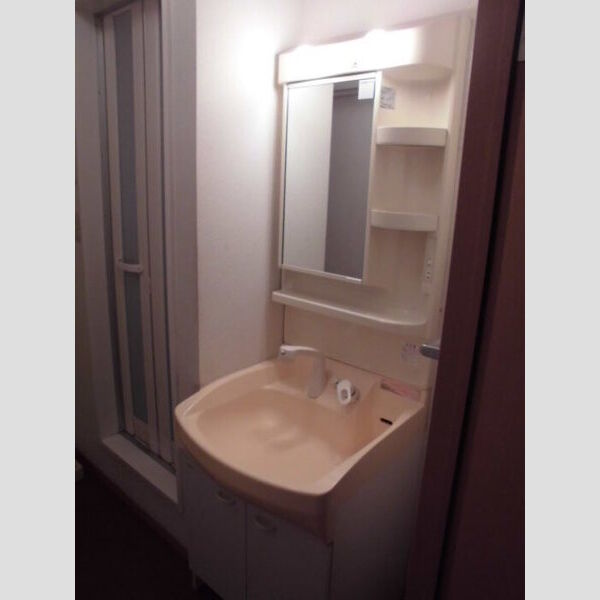 ファミールメゾン 洗髪洗面化粧台