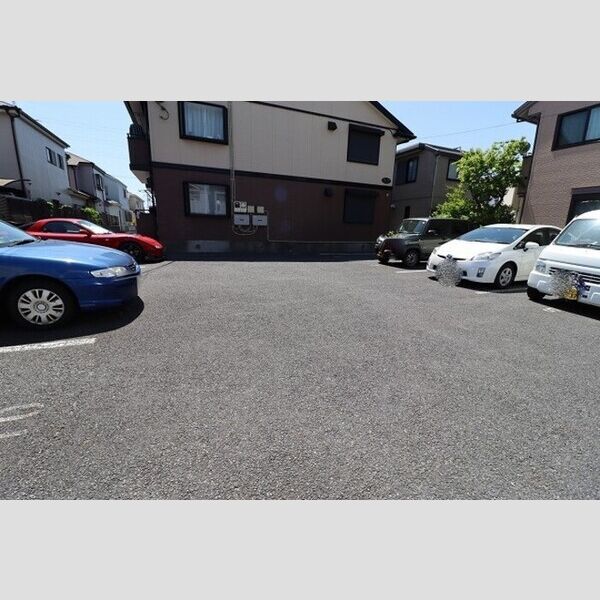 アルシュ11 駐車場