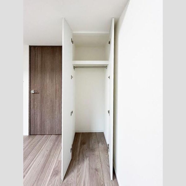 S-RESIDENCE浅草diverse402号室 リビング