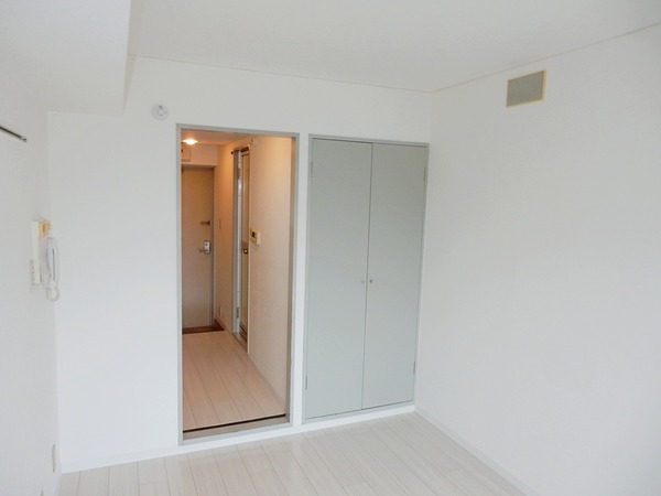 マリオン八王子Ⅲ303号室 リビング