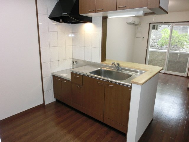 パラディ102号室 キッチン