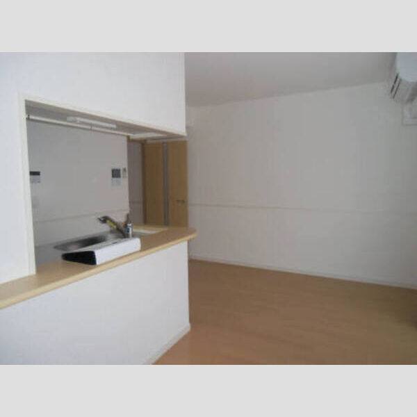 ベルファミーユ高根台Ⅲ108号室 108 ダイニングキッチン