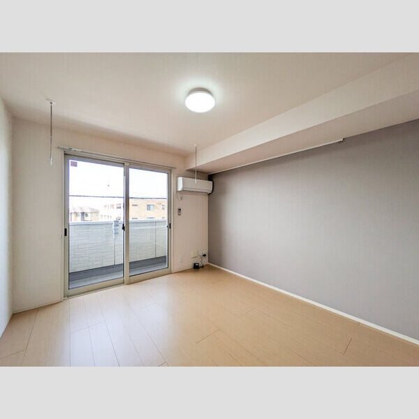 イルソーレ吉川美南　ブル206号室 洋室