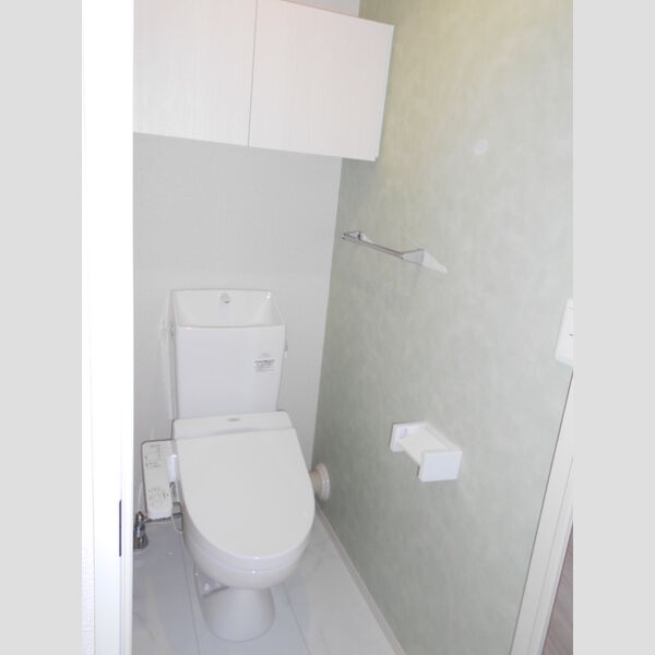 ファミール301号室 トイレ