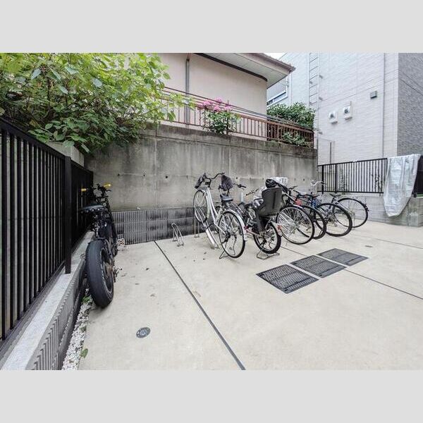 セジュール西台7 駐輪場
