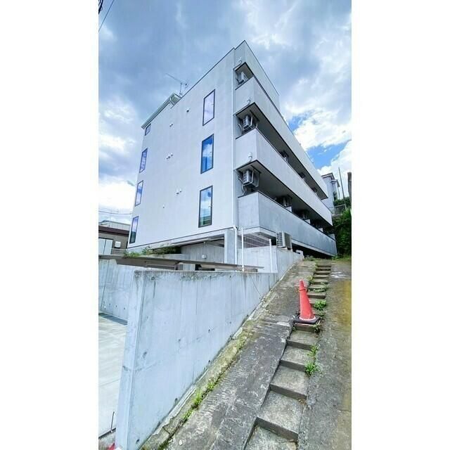 Ｐｉａｎｏ　Ｖｉｌｌａ　東寺尾 エントランス