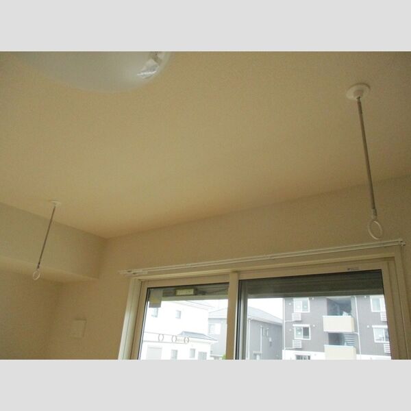 レグルス103号室 室内物干し