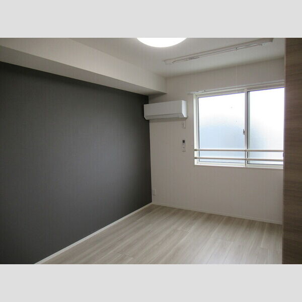 N・D-ROOM IIDACHOU　A棟303号室 洋室