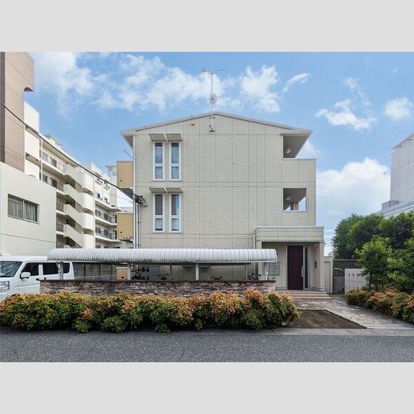 ロイヤルローズ302号室 外観