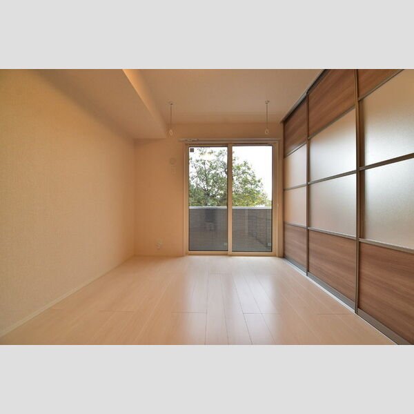 Kーコーポ103号室 バルコニー側6.07帖