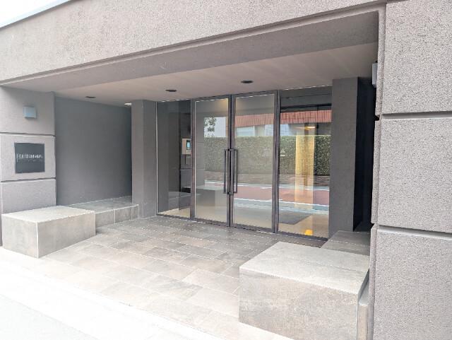 レジディア自由が丘 エントランス