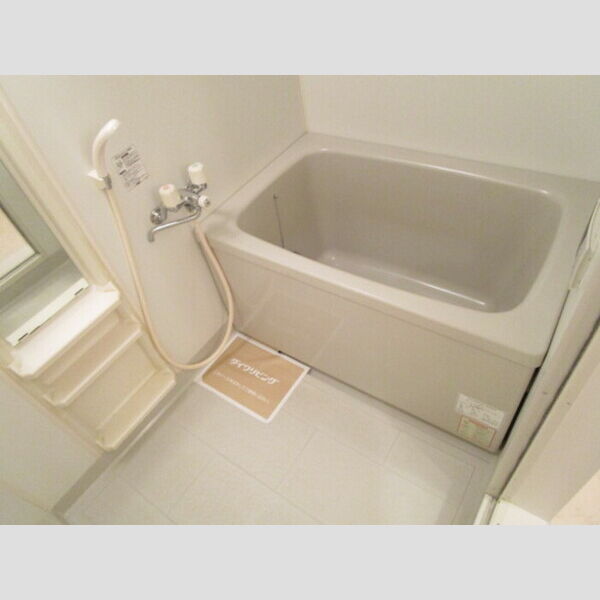 ドエルグランモア 追い焚き給湯機能付き浴室