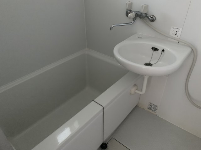 メゾン成瀬が丘102号室 お風呂