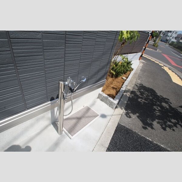 グラナーデ南花畑203号室 ペット用足洗い場