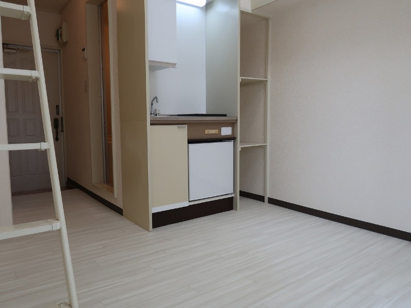 アップルハウス梶ヶ谷2階 内観