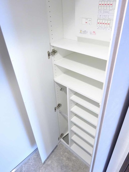 ＡＲＫＭＡＲＫ東向島ＡＺ1003号室 収納