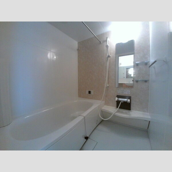 ヘリオス吉川美南　ポセイドン 浴室