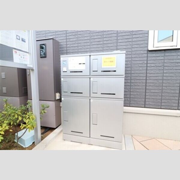 ピースウッド　Ⅰ 宅配ボックス