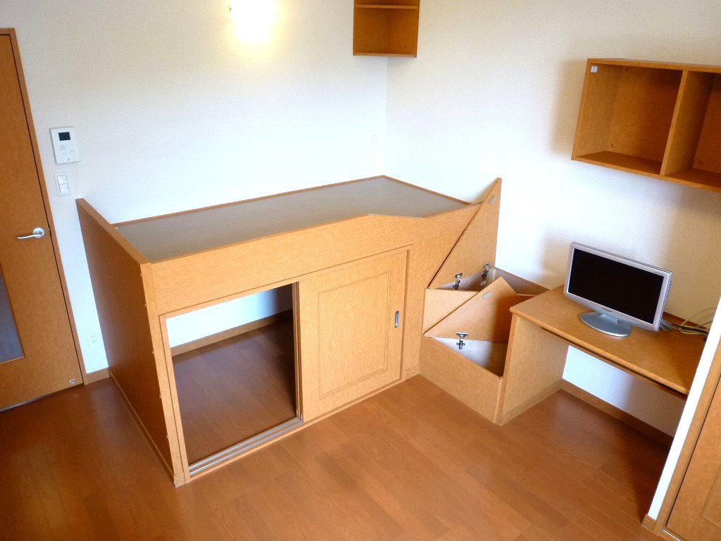 レオパレスエクセル銚子大橋102号室 屋根付き駐輪場