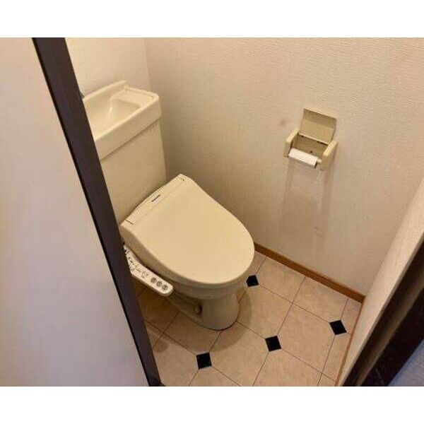 ロイヤル三原台 トイレ