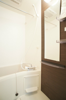 リブリ・エクセルシオ六浦2階 お風呂