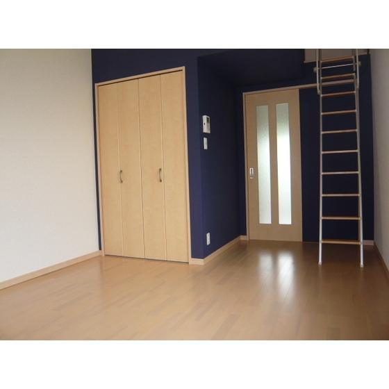 アネシス107号室 洋室　8.5帖