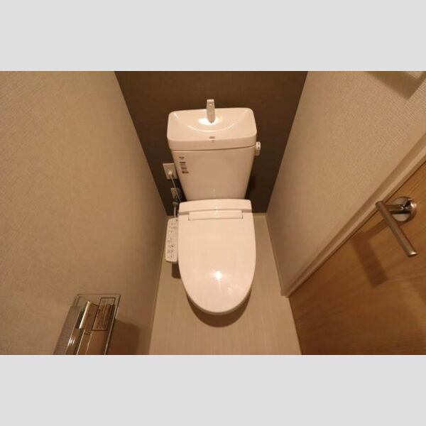 サンジョイアゼロ104号室 温水洗浄暖房便座