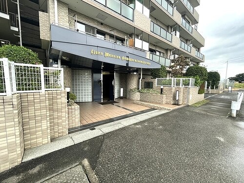 ライオンズマンション川越南古谷7階 エントランス外観